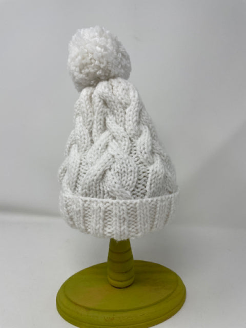 0-3 M White Acrylic Pom Pom Hat