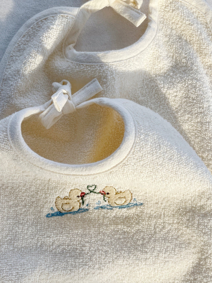 Konges Slojd - Fanga Fontana - Figo Bib - Antique White (2 Pack) - Mabel & Fox