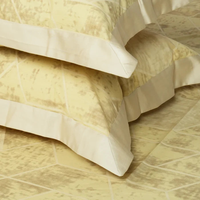 Laska Amber (150 TC) - 100% Cotton King-Size Bedsheet + 2 Pillow Covers
