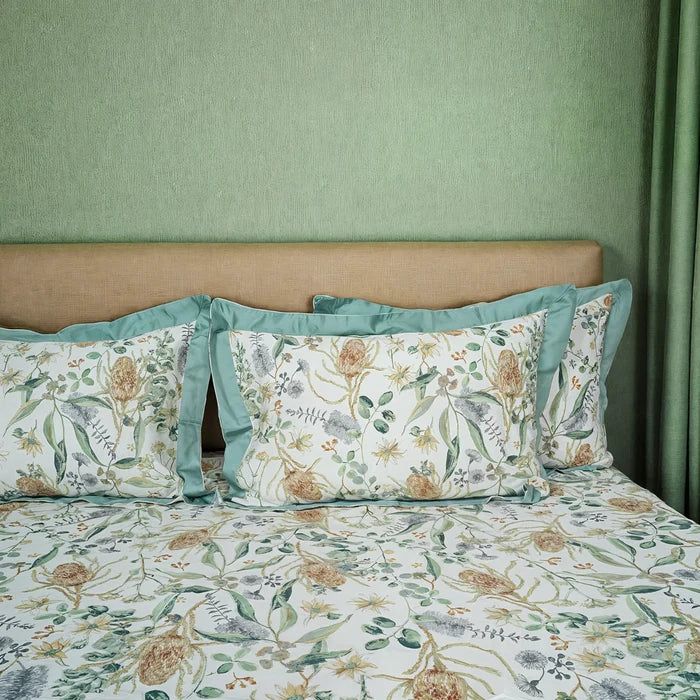 Laska Green Corn (150 TC) - 100% Cotton King-Size Bedsheet + 2 Pillow Covers