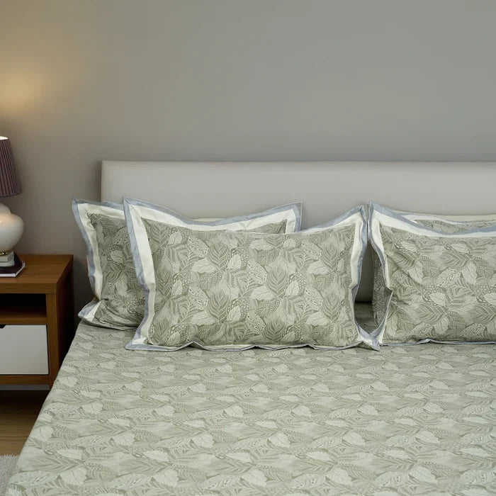 Lavish Green Apple 100% Cotton King-Size Bedsheet + 2 Pillow Covers