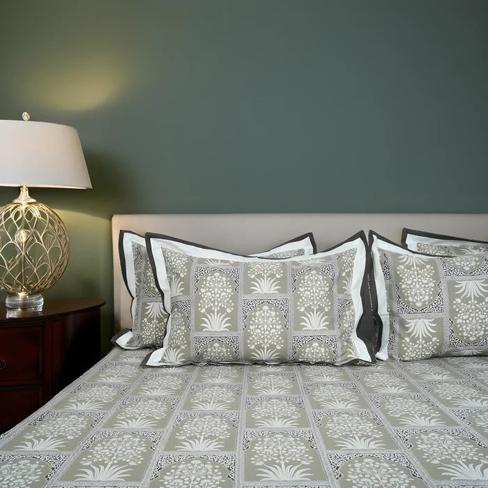 Lavish Stanny 100% Cotton King-Size Bedsheet + 2 Pillow Covers