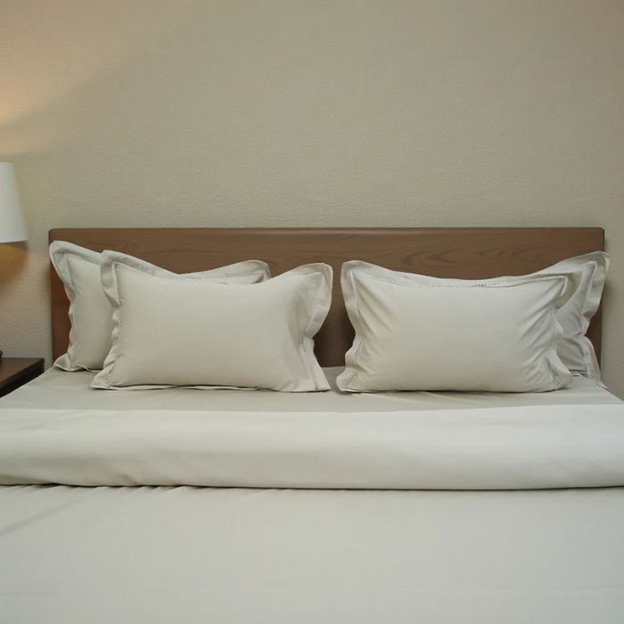 Luxor Soft Haven (300 TC) - 100% Cotton King-Size Bedsheet + 2 Pillow Covers