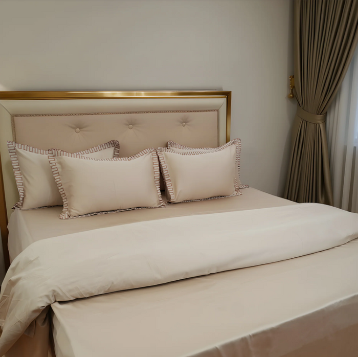 Pristine Cream Tumble (300 TC) - 100% Cotton King-Size Bedsheet + 2 Pillow Covers